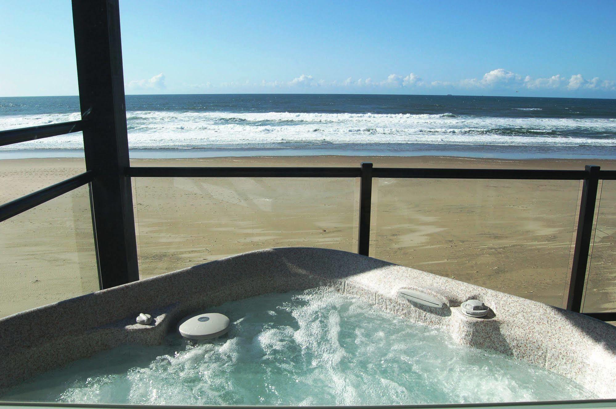 Beachfront Manor Hotel Lincoln City Buitenkant foto
