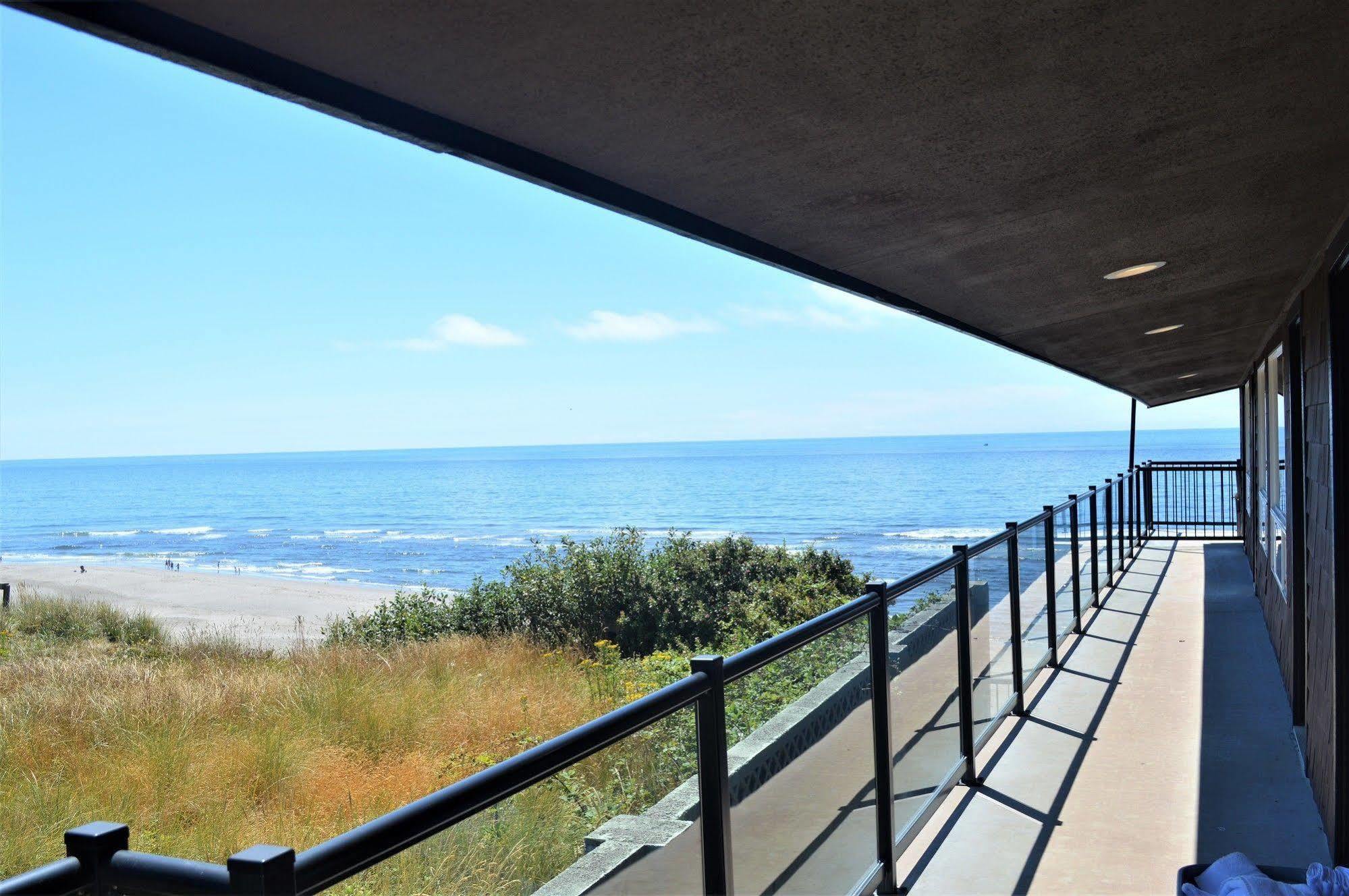 Beachfront Manor Hotel Lincoln City Buitenkant foto